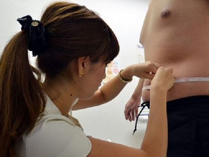 Nhà hàng khỏa thân ở Nhật Bản bỏ cấm người béo