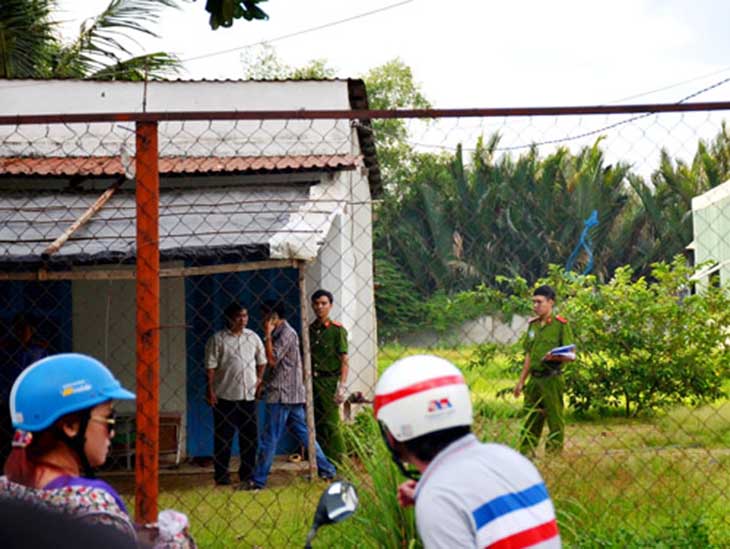 Vợ chết bất thường lúc nửa đêm, chồng vội vàng mai táng